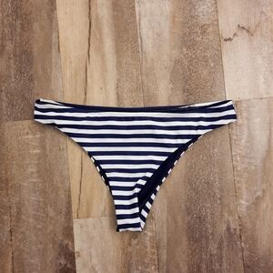 Cupshe Navy Striped Bikini Bottom size Medium NWT